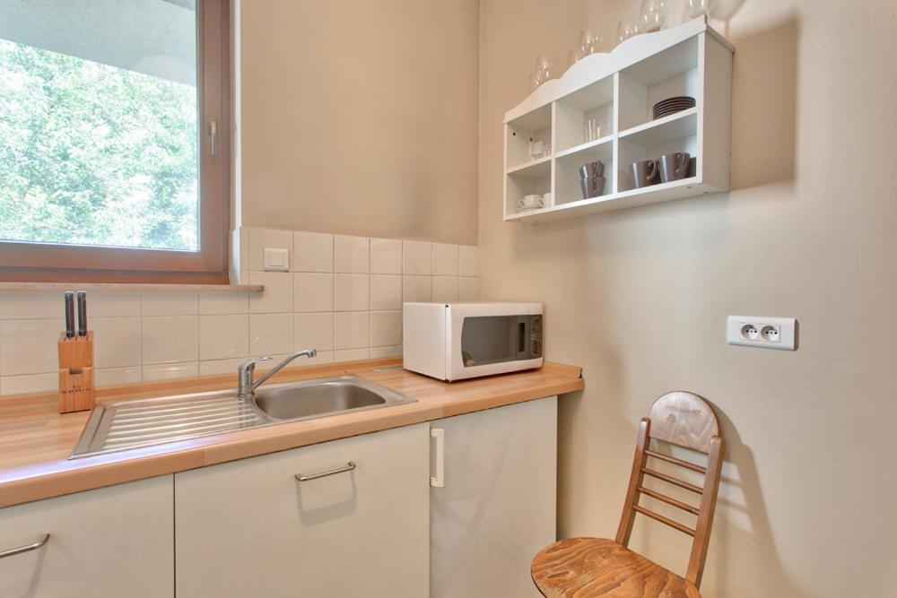 Tyzenhauz Apartments Lobzowska Street Красков Екстериор снимка