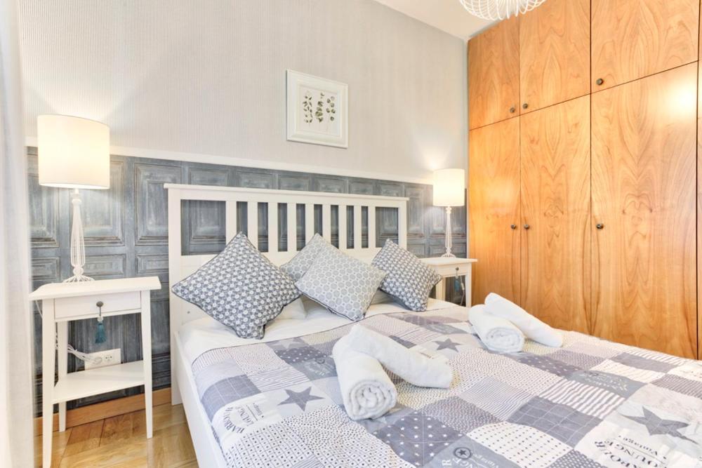 Tyzenhauz Apartments Lobzowska Street Красков Екстериор снимка